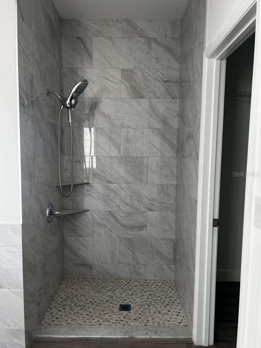 SHADEMOOR ACRES FIRST ADD - Residential