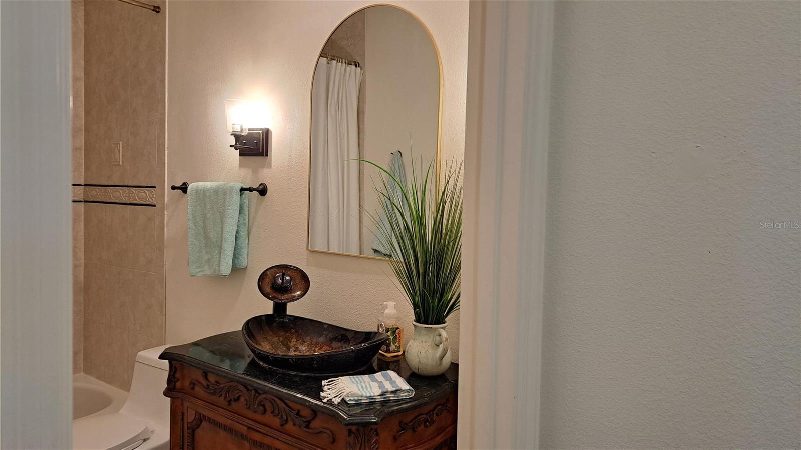 BURTON LANE - Residential