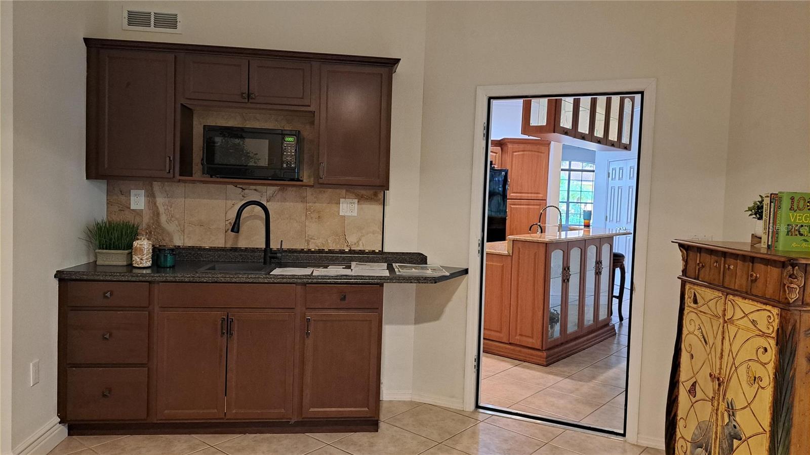 BURTON LANE - Residential