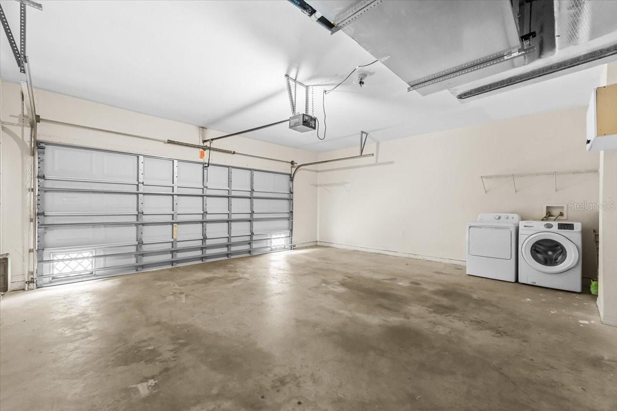 THE VILLAS AT CARROLLWOOD CONDO - Residential