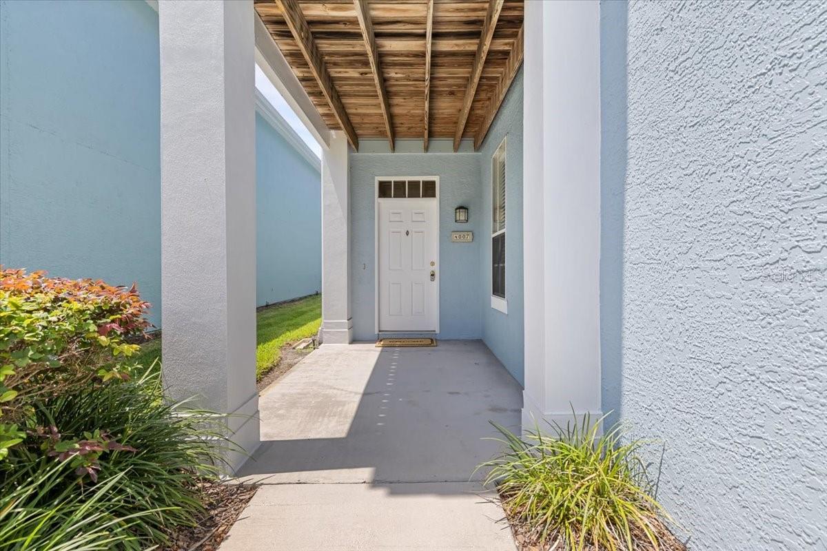 4007 FOXTAIL PALM COURT