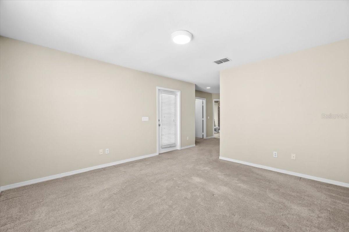 THE VILLAS AT CARROLLWOOD CONDO - Residential