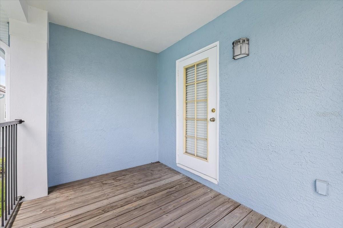 THE VILLAS AT CARROLLWOOD CONDO - Residential