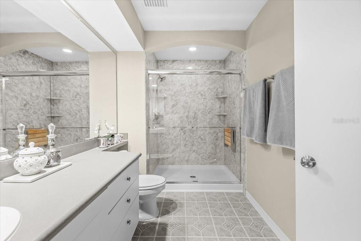 THE VILLAS AT CARROLLWOOD CONDO - Residential