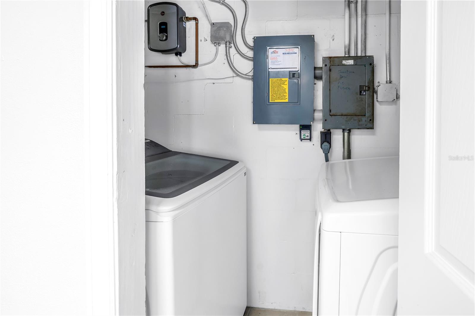 SUN COUNTRY VILLAS CONDO - Residential