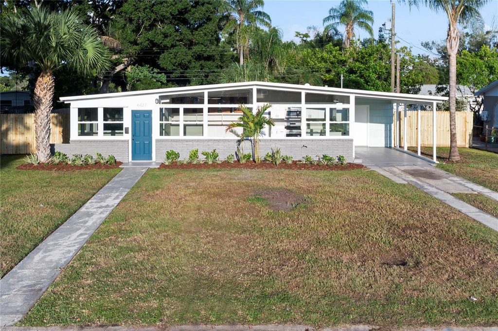 Photo of 6427 15th Street N, St Petersburg, FL 33702 (MLS # TB8429548)