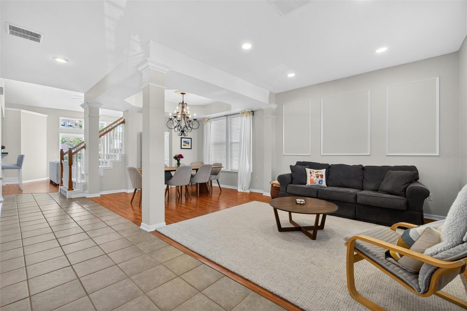 1231 GOLDEN CANNA LANE