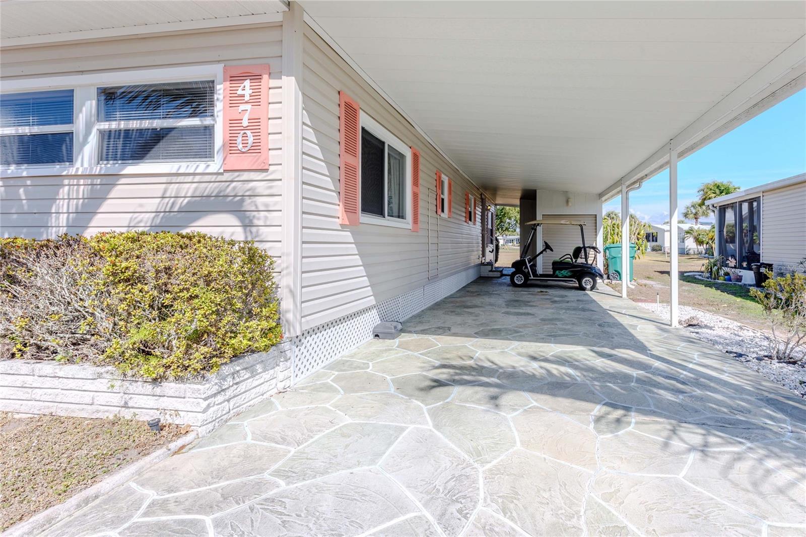 MAPLE LEAF ESTATES - Residential