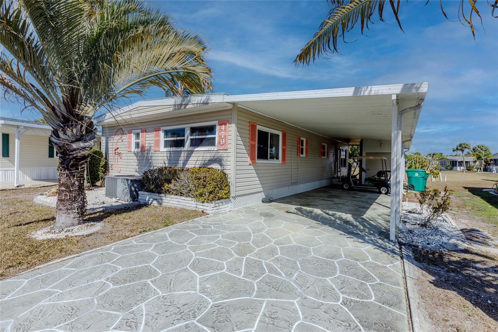 MAPLE LEAF ESTATES - Residential