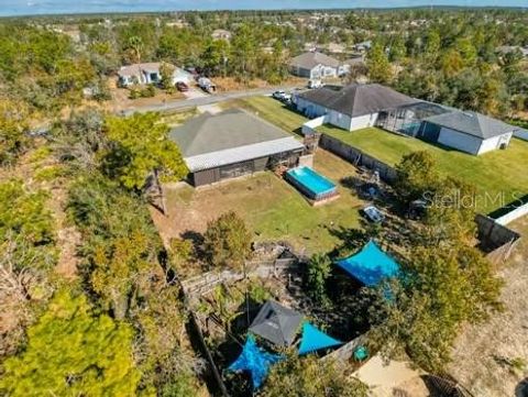 A home in BROOKSVILLE