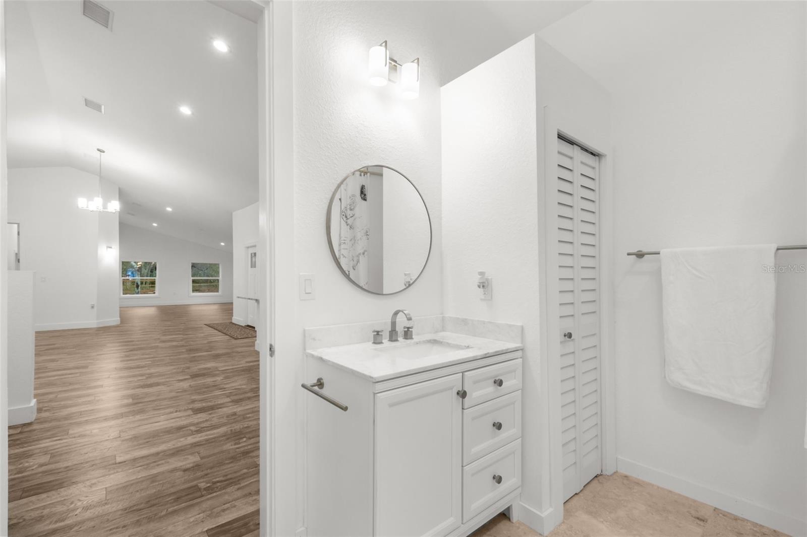 ROYAL HIGHLANDS - Residential