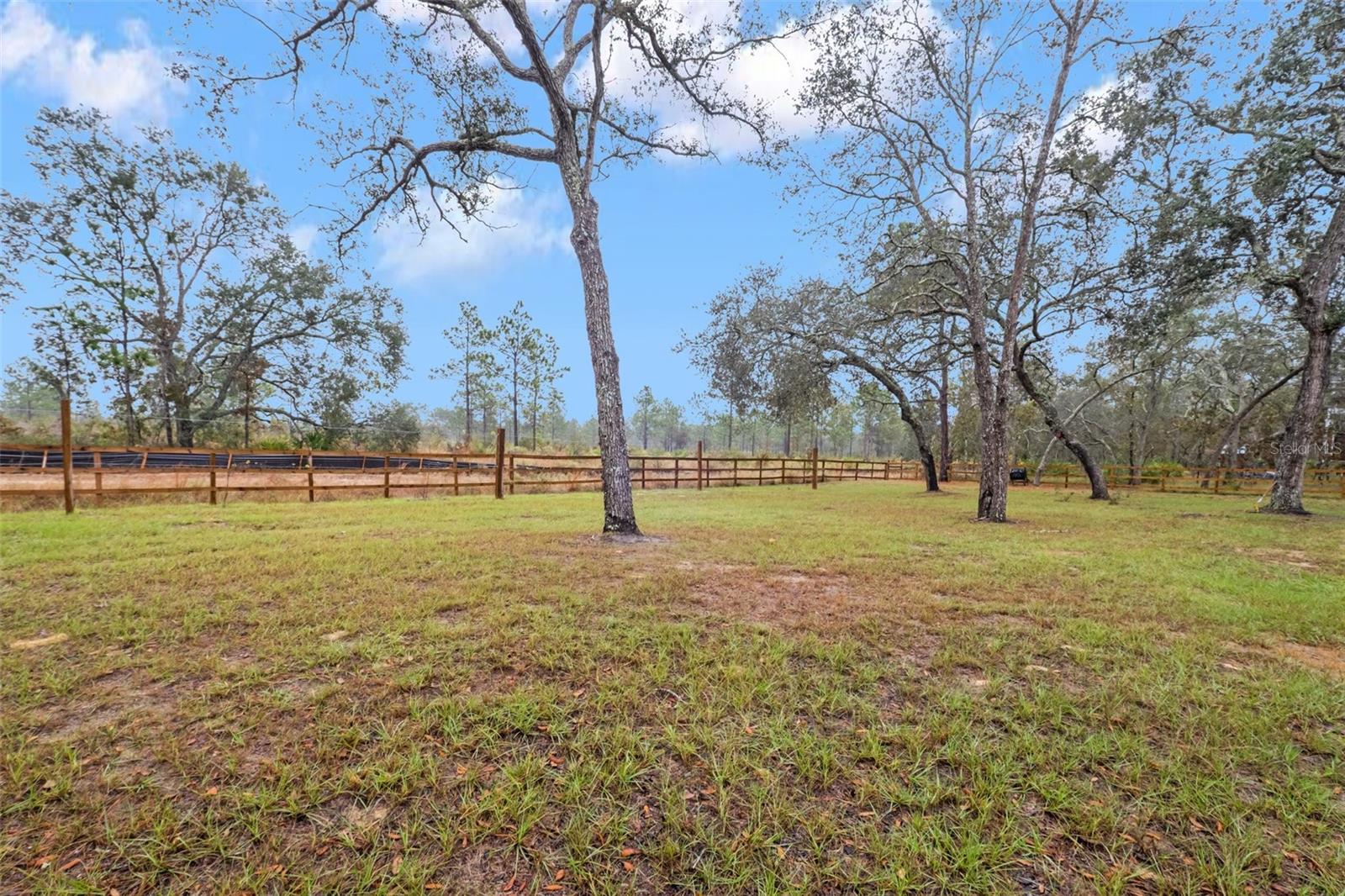 ROYAL HIGHLANDS - Residential