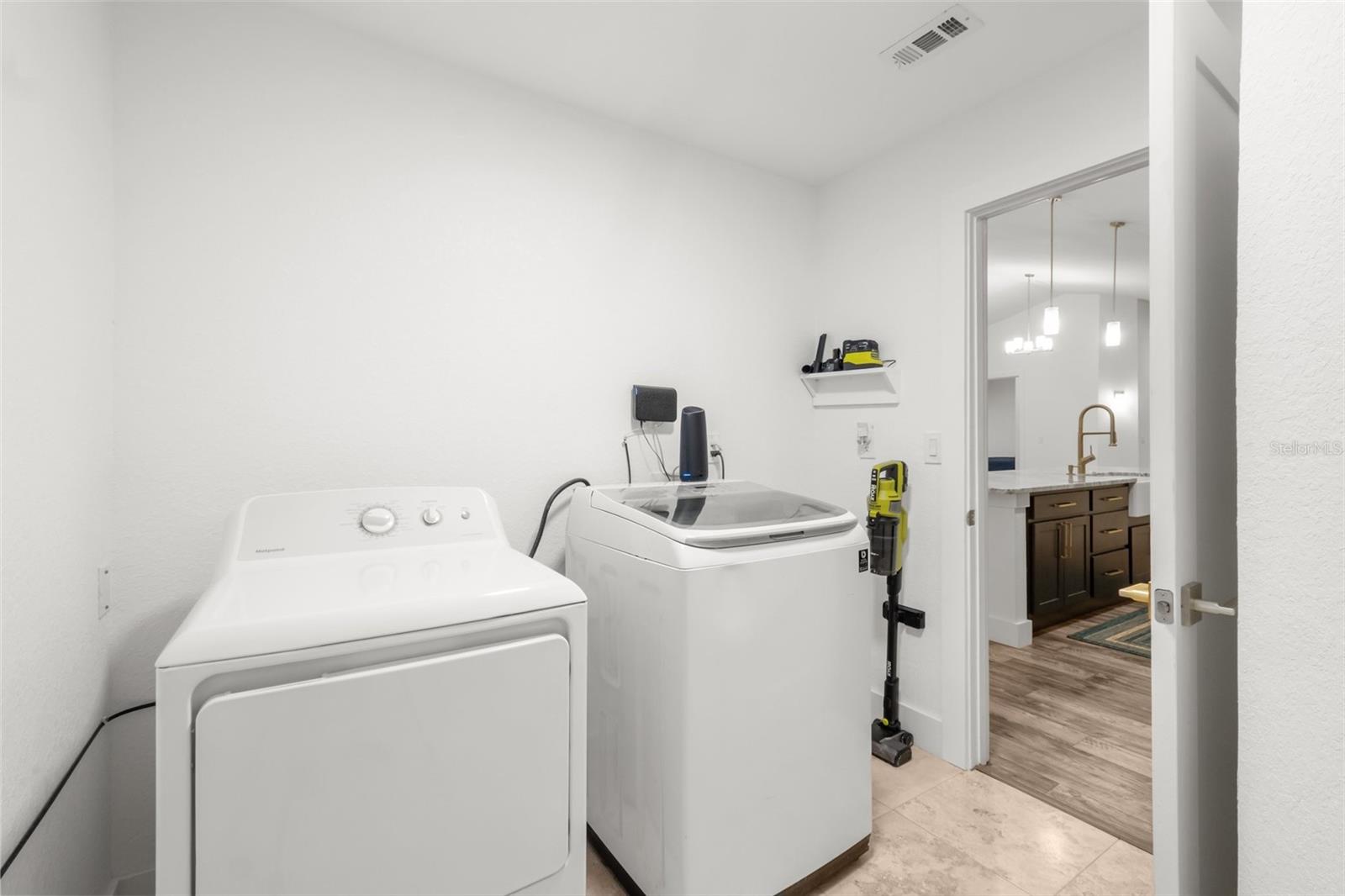 ROYAL HIGHLANDS - Residential