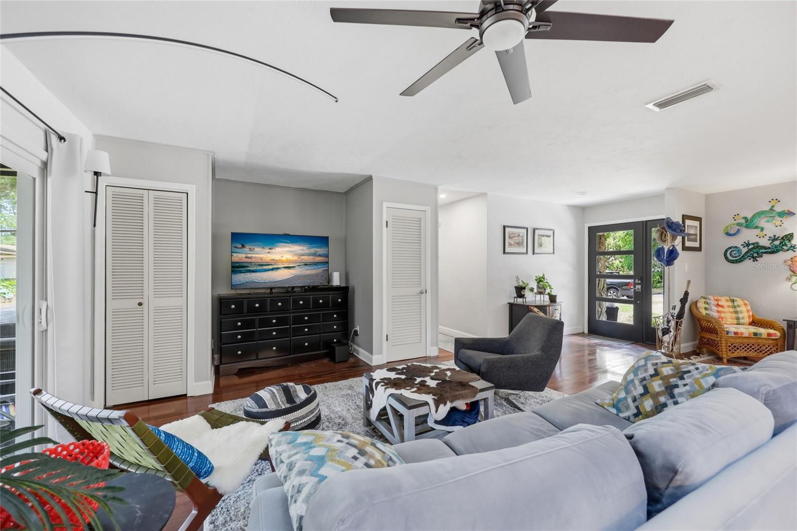 PALM VIEW ESTATES - Residential
