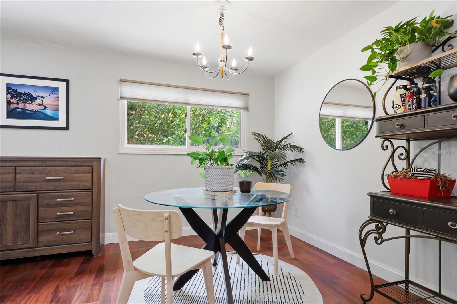 PALM VIEW ESTATES - Residential