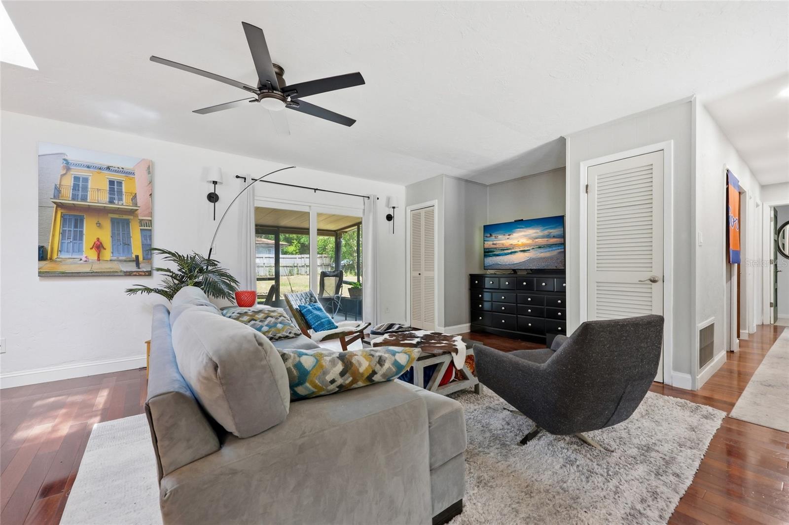 PALM VIEW ESTATES - Residential