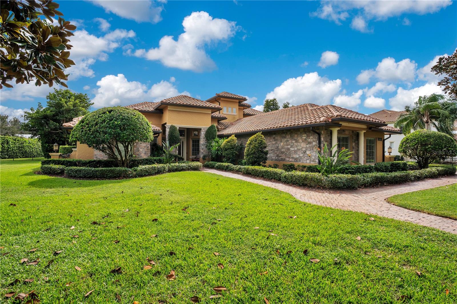 9640 LAKE HUGH DRIVE