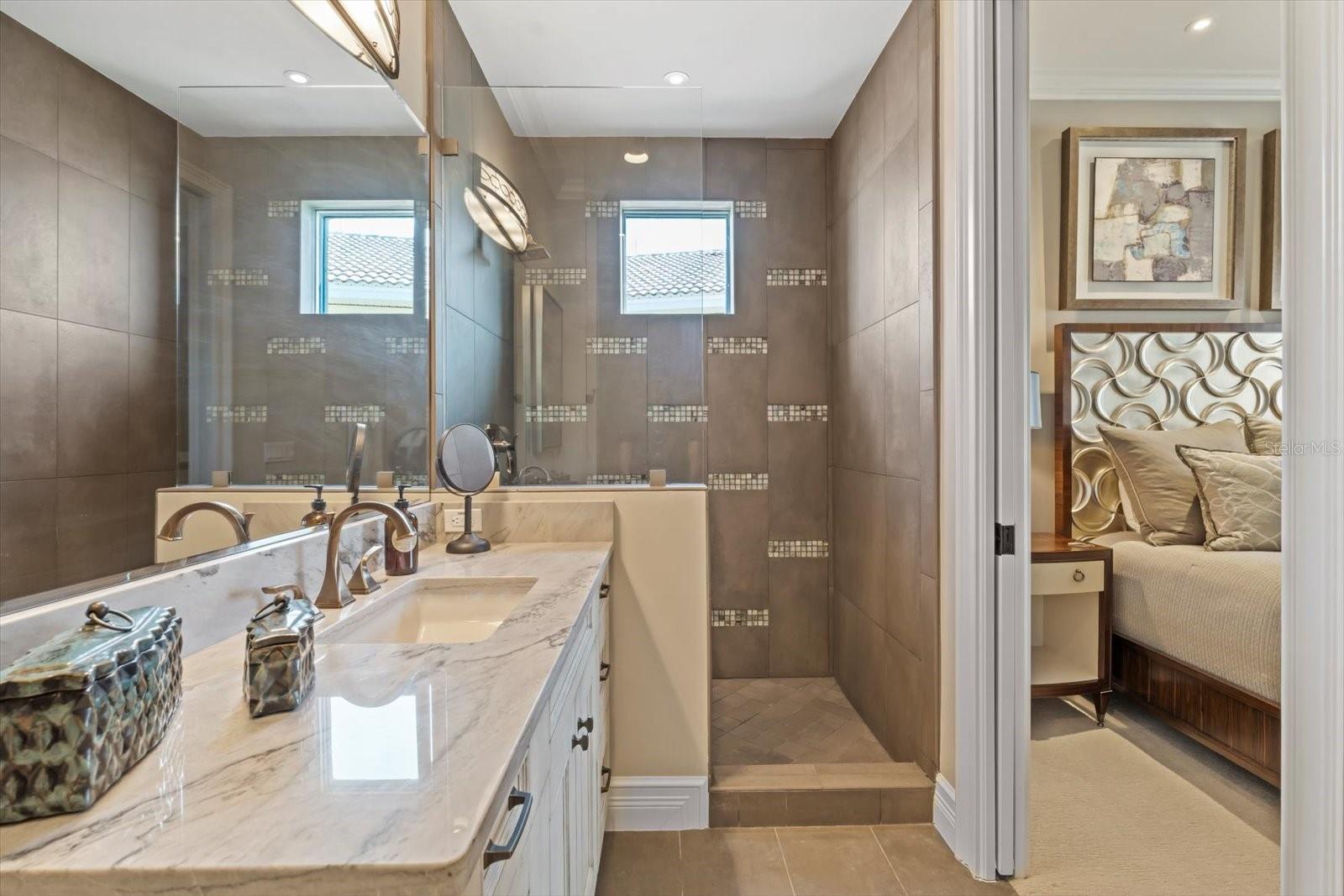 NORTHSHORE 04 - Residential