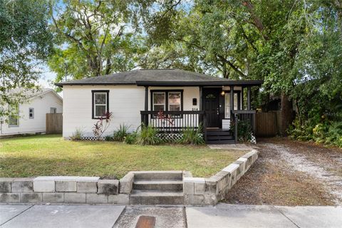 Photo of 214 W Violet Street, Tampa, FL 33603 (MLS # TB8441711)