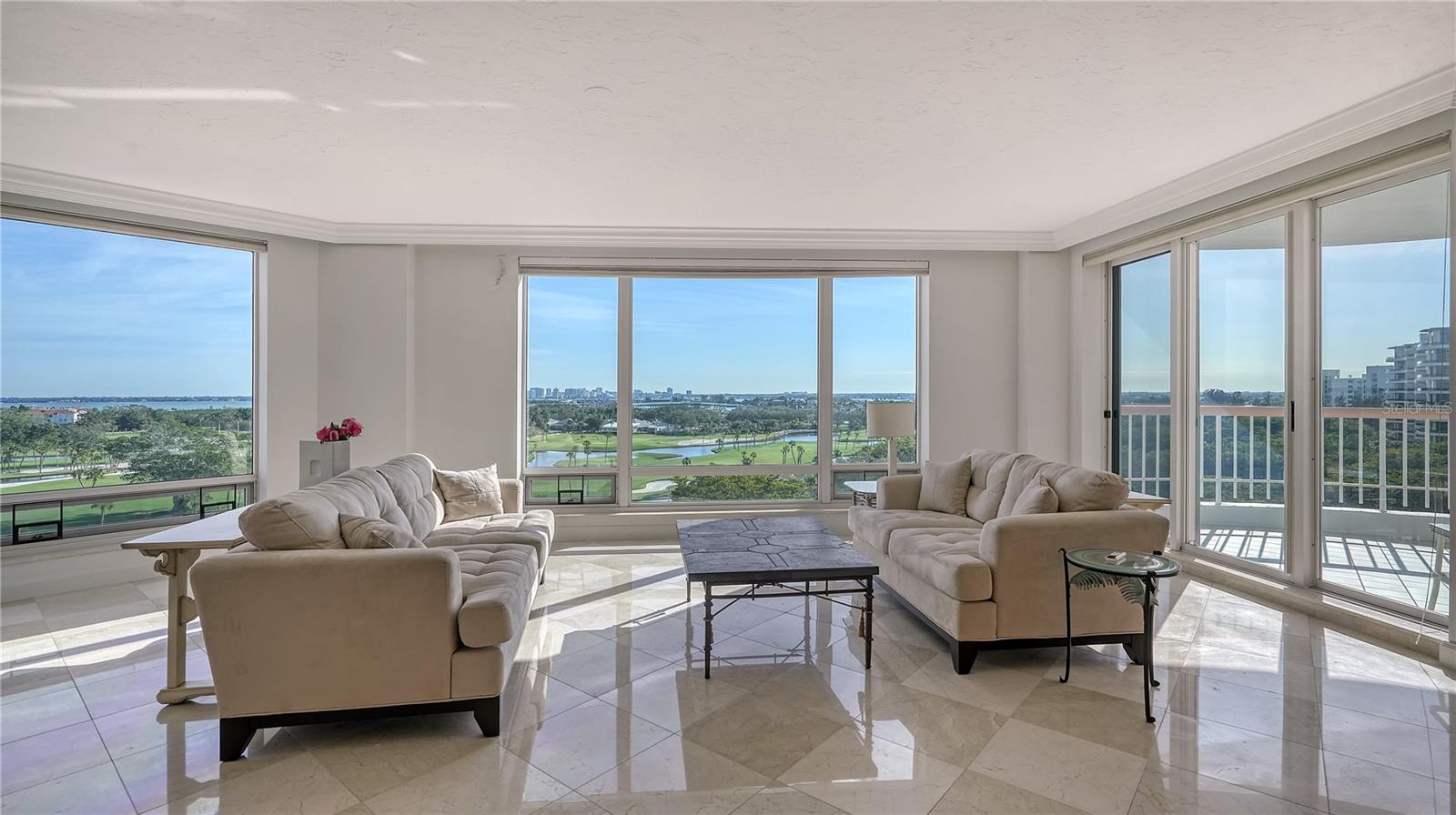 PIERRE - Residential