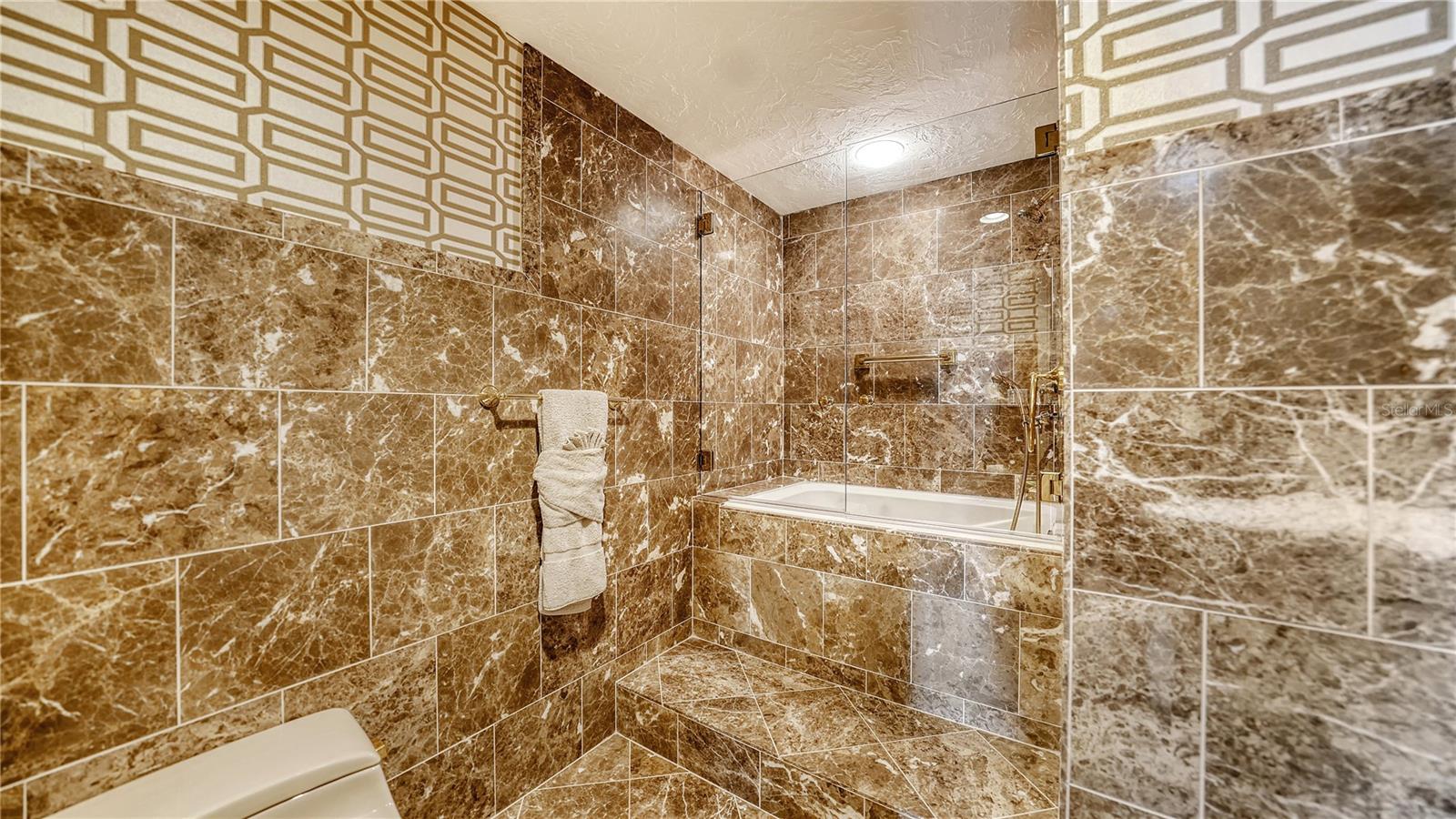 PIERRE - Residential