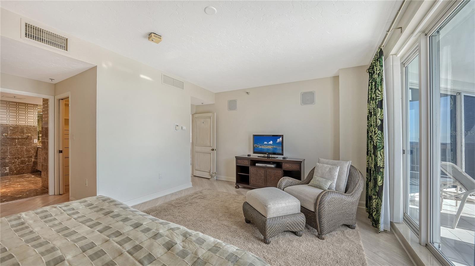 PIERRE - Residential