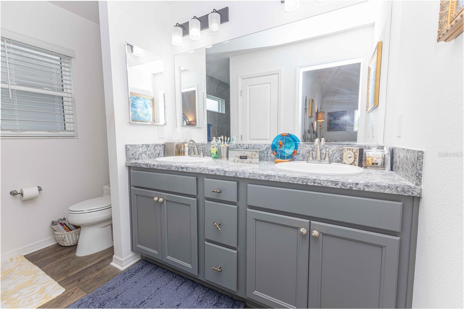 VILLAGES/SOUTHERN OAKS UN #99 - Residential