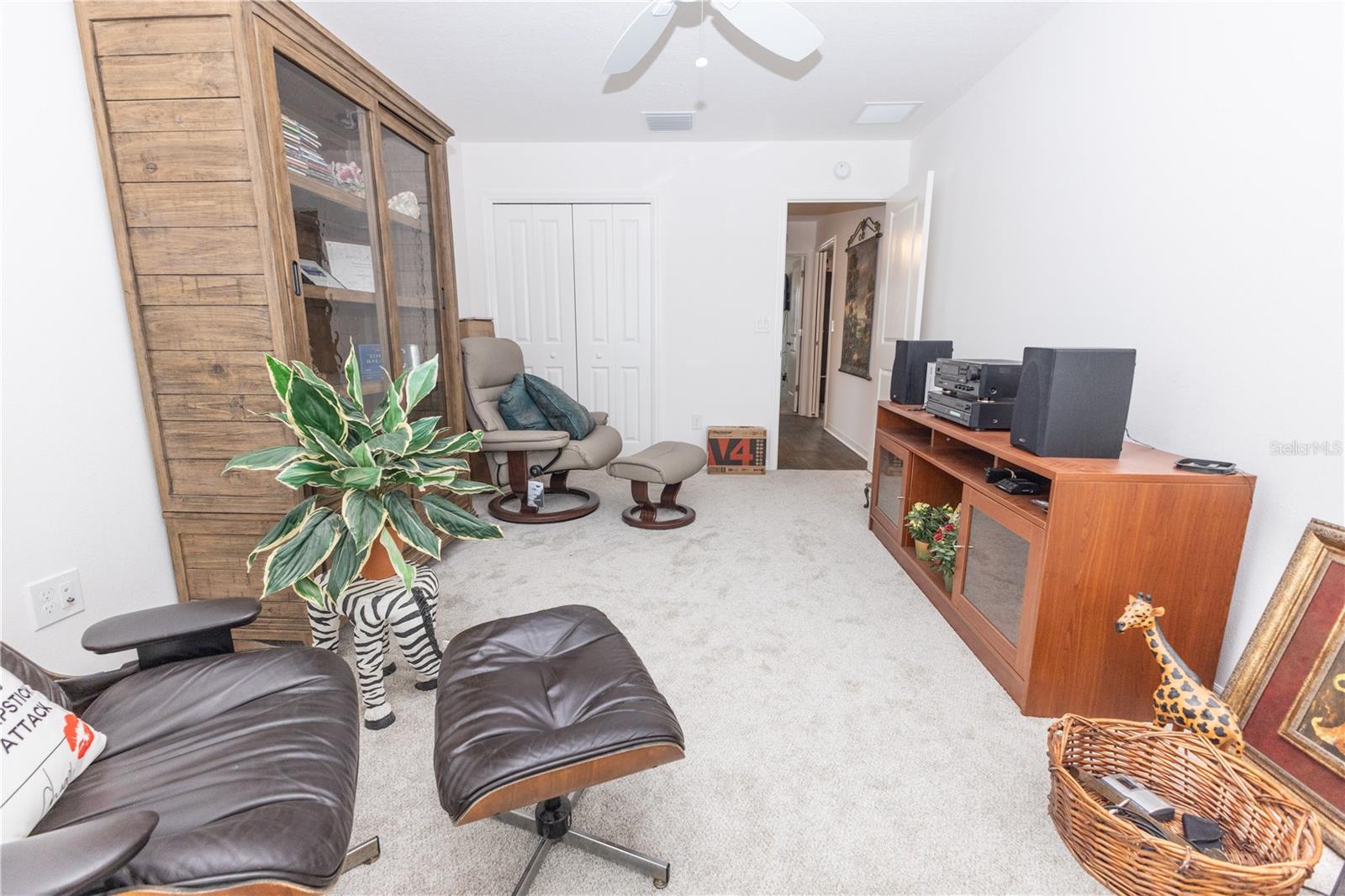 VILLAGES/SOUTHERN OAKS UN #99 - Residential