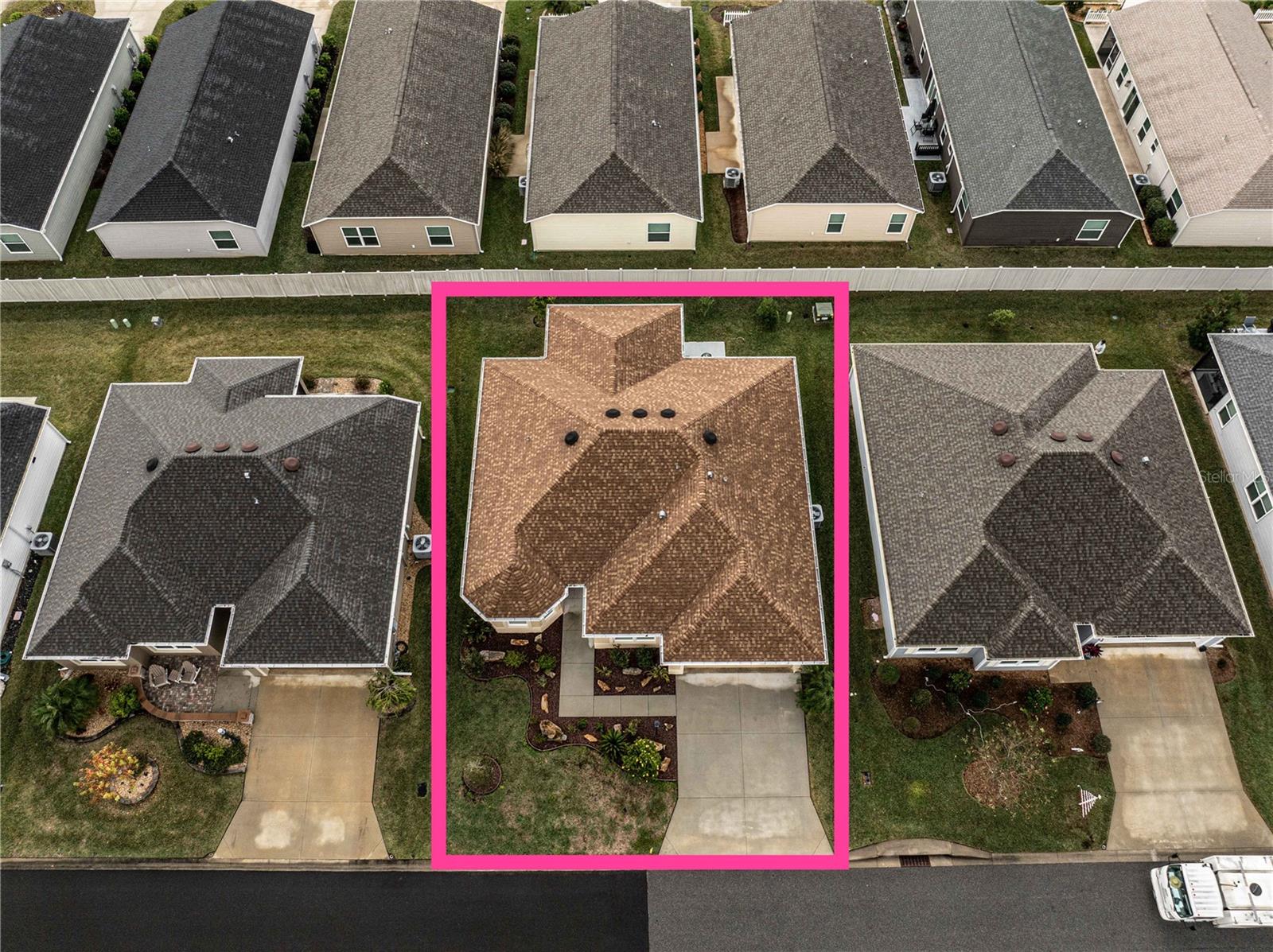 VILLAGES/SOUTHERN OAKS UN #99 - Residential