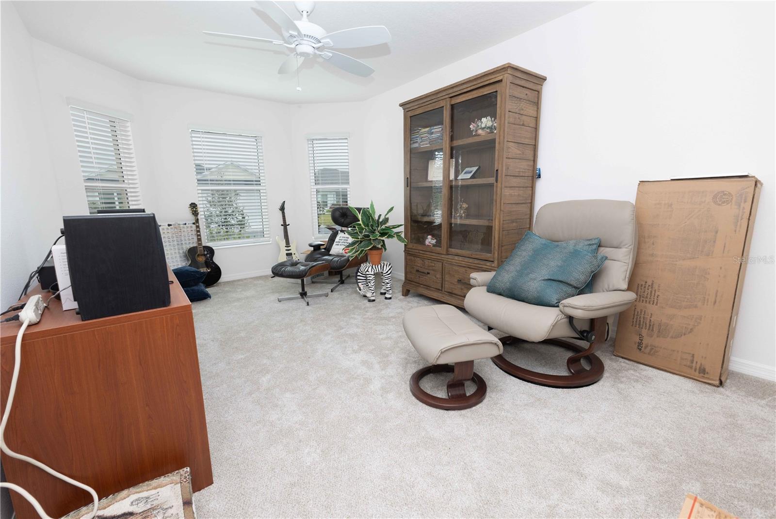 VILLAGES/SOUTHERN OAKS UN #99 - Residential