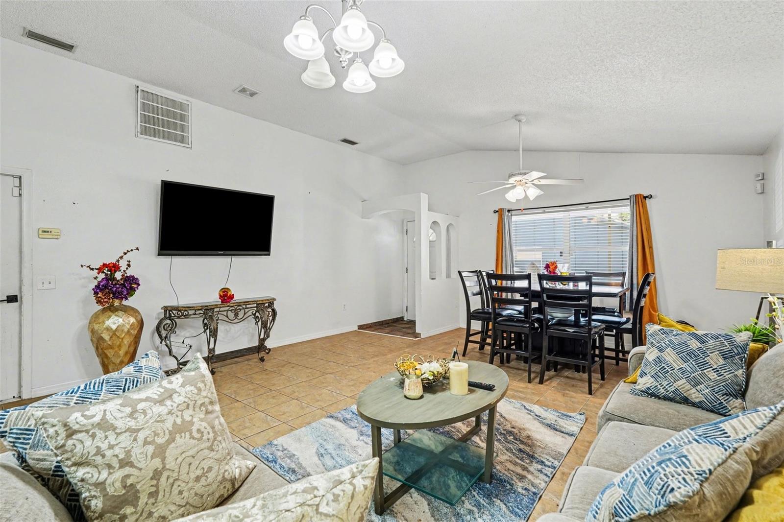 CHALFONT VILLAS PLAT II - Residential