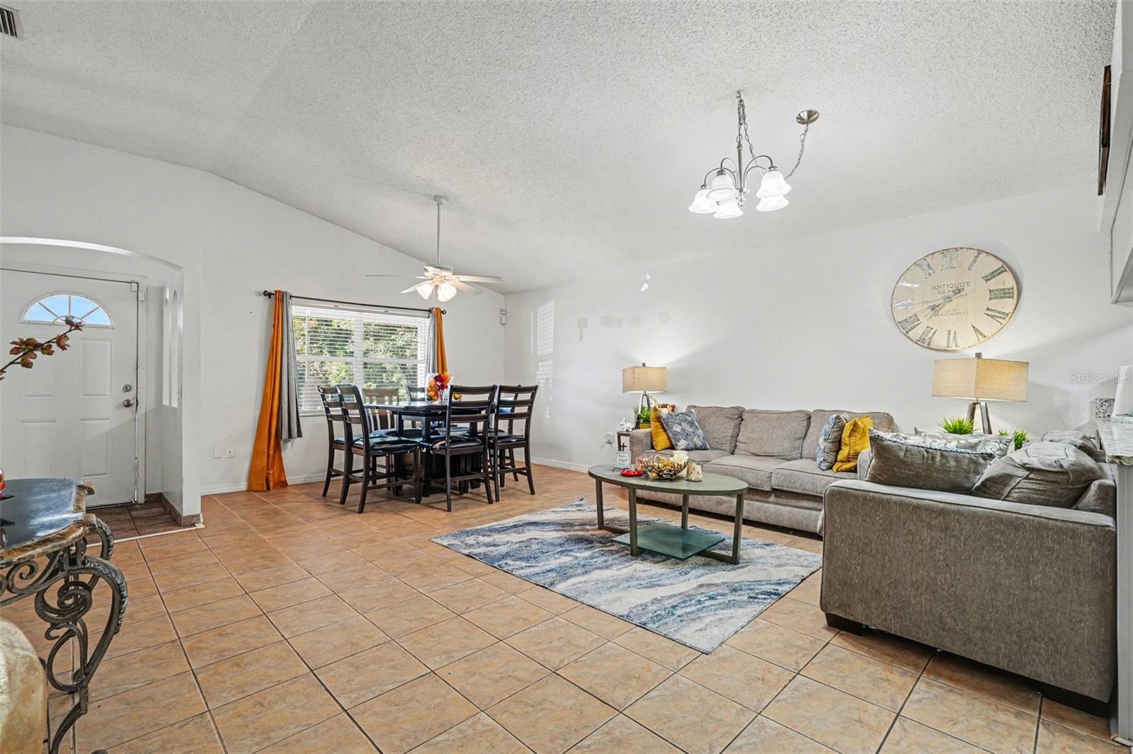 CHALFONT VILLAS PLAT II - Residential