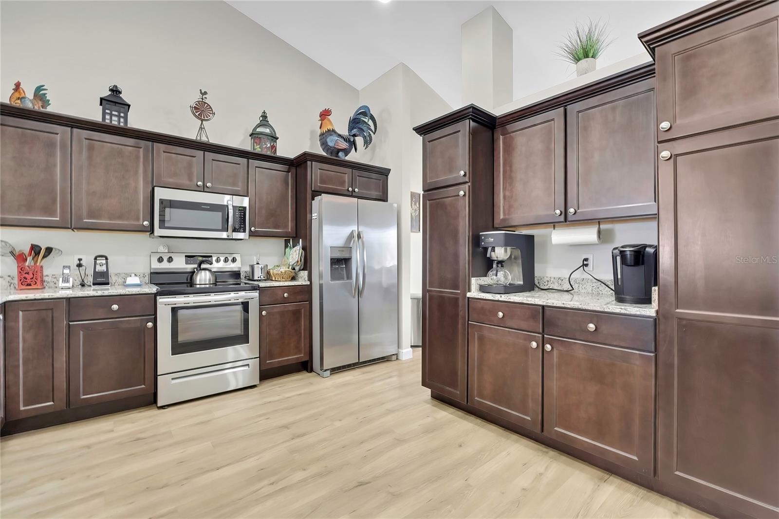 ROYAL HIGHLANDS - Residential