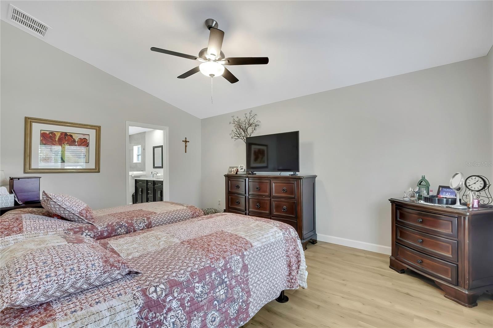 ROYAL HIGHLANDS - Residential