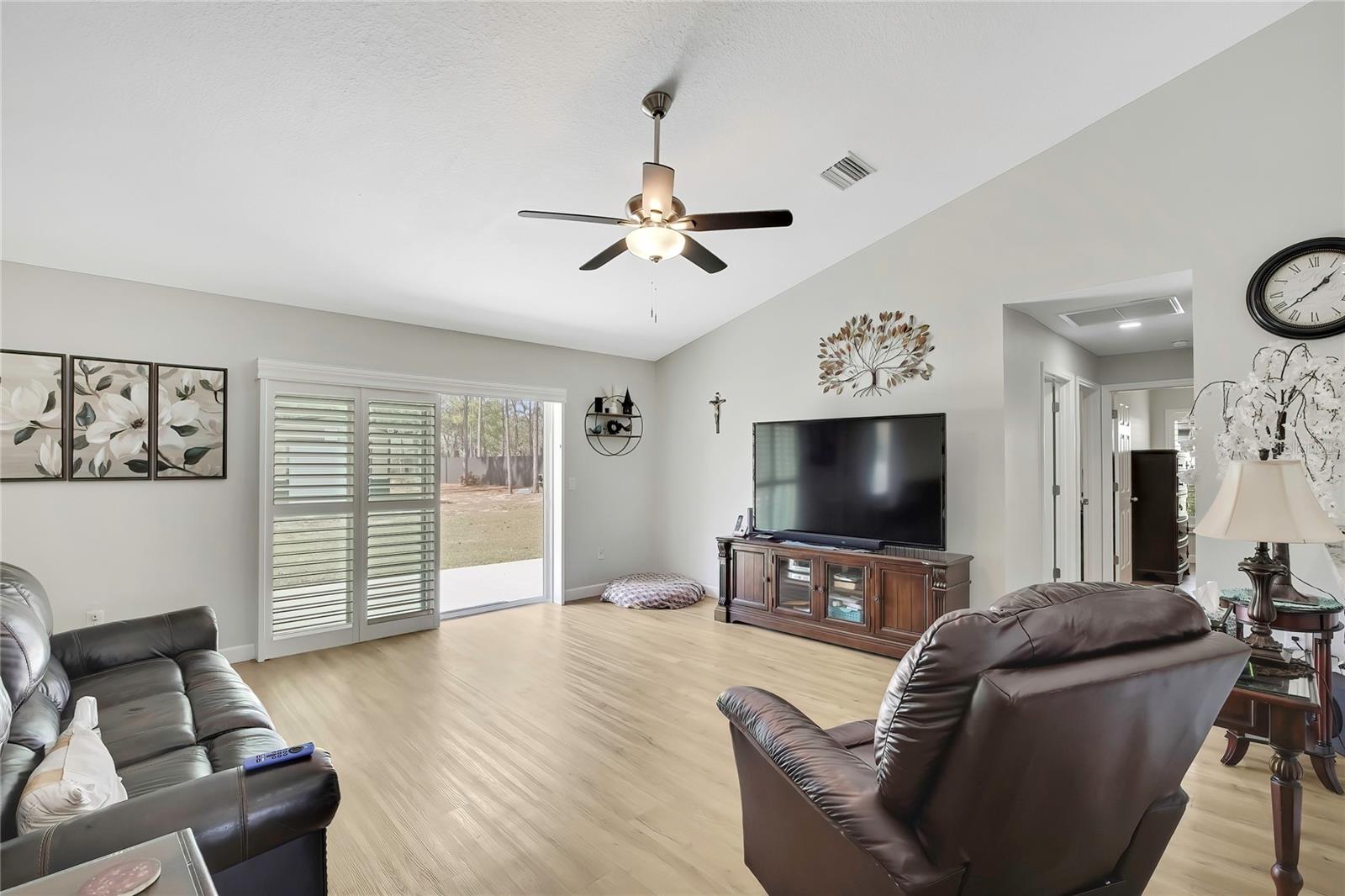 ROYAL HIGHLANDS - Residential