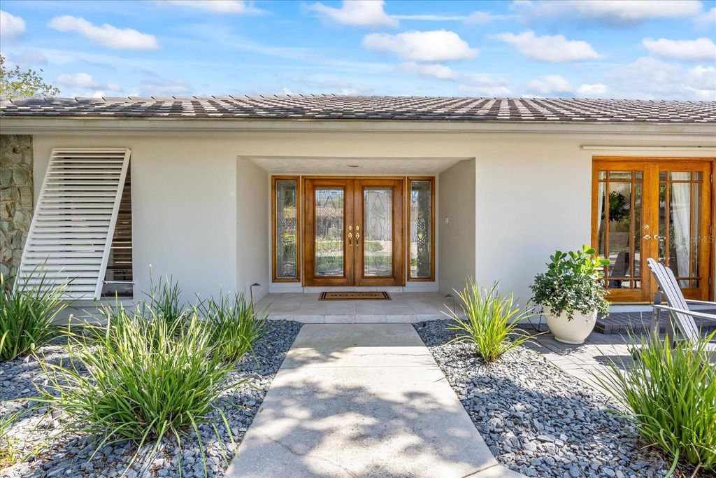 Photo of 2900 Sandpiper Place, Clearwater, FL 33762 (MLS # TB8390005)