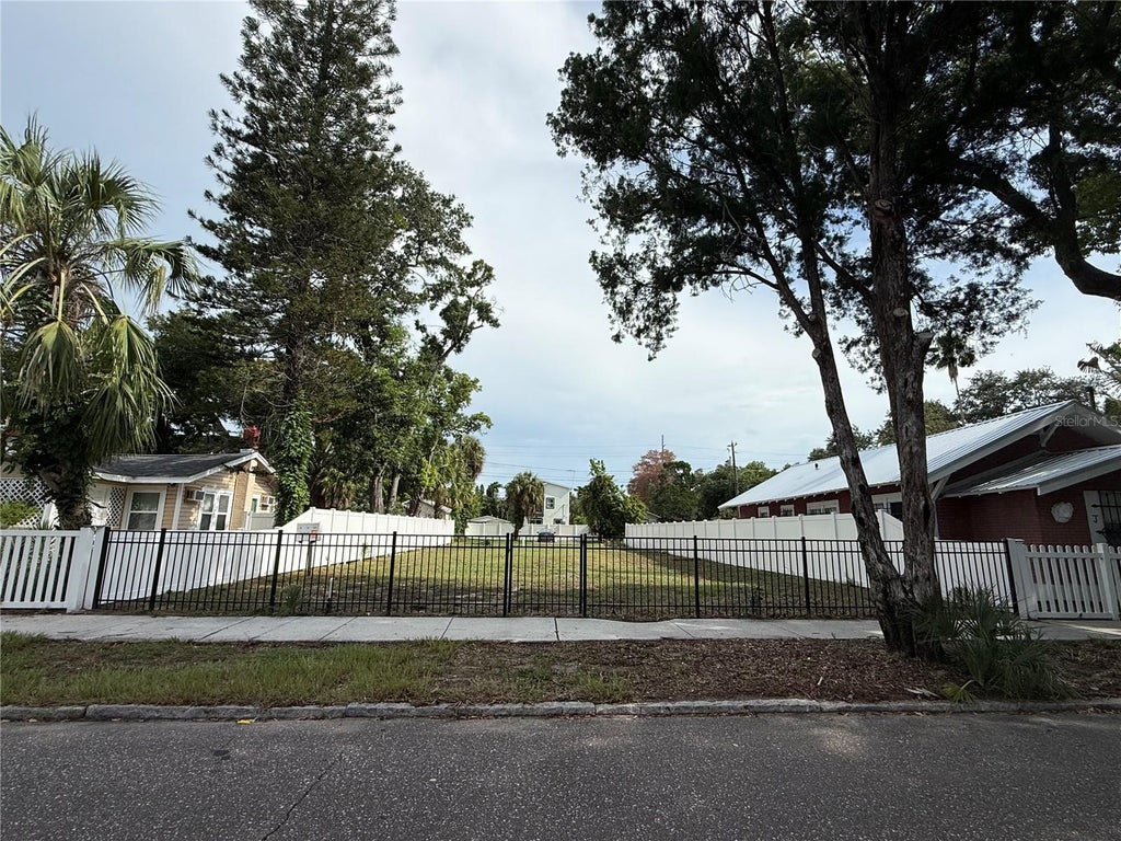 Photo of 1011 12th Avenue S, St Petersburg, FL 33705 (MLS # TB8543039)