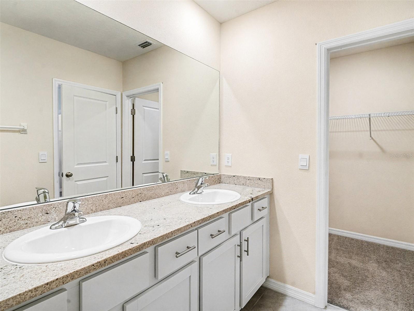 WOODLEAF HAMMOCK A REP OF A POR O - Residential