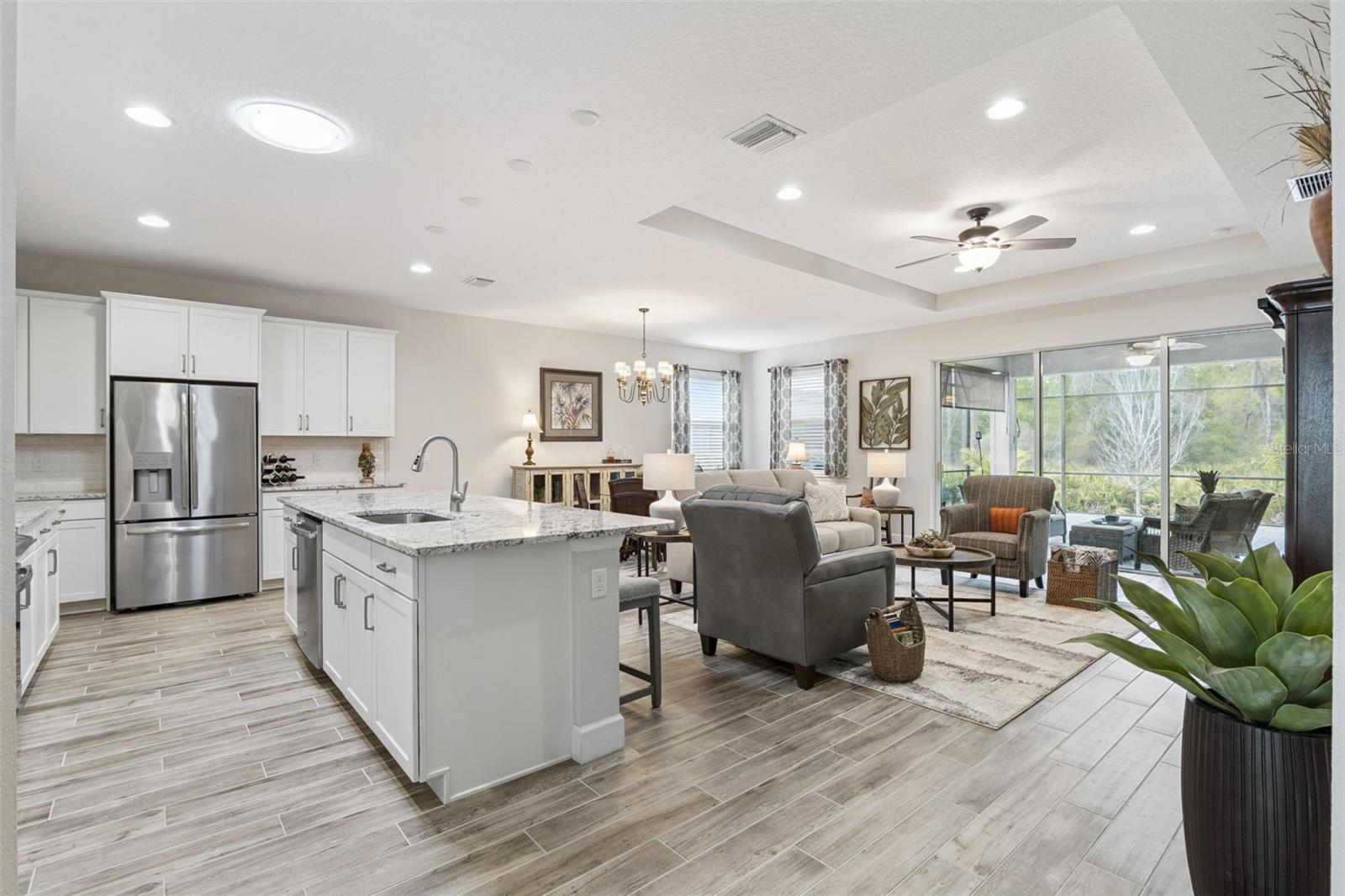 VICTORIA GARDENS PH 6 - Residential