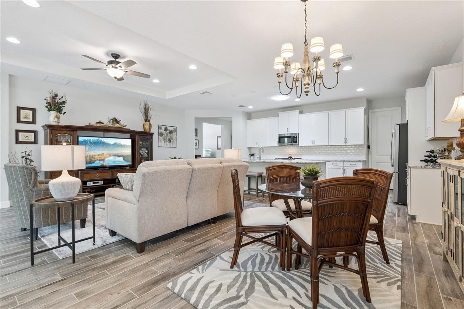 VICTORIA GARDENS PH 6 - Residential