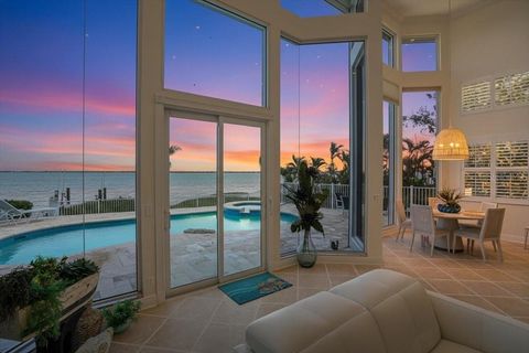 Photo of 3636 Fair Oaks Place, Longboat Key, FL 34228 (MLS # A4686948)