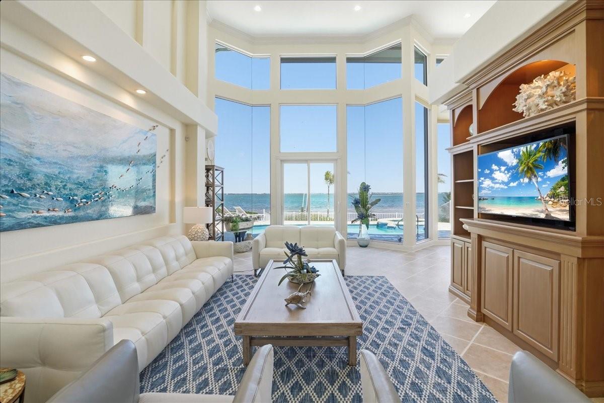 QUEENS HARBOUR - Residential