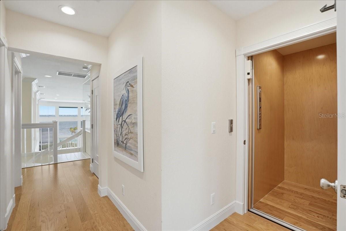 QUEENS HARBOUR - Residential