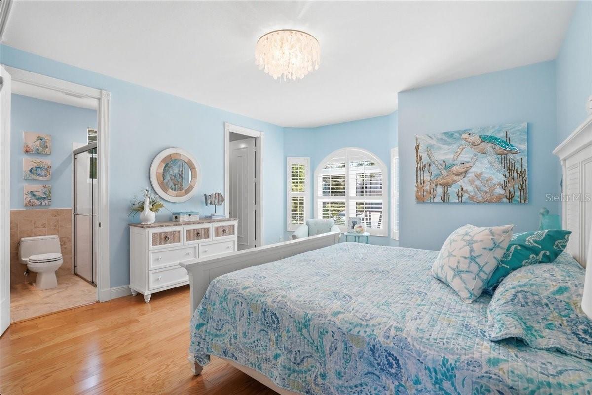 QUEENS HARBOUR - Residential