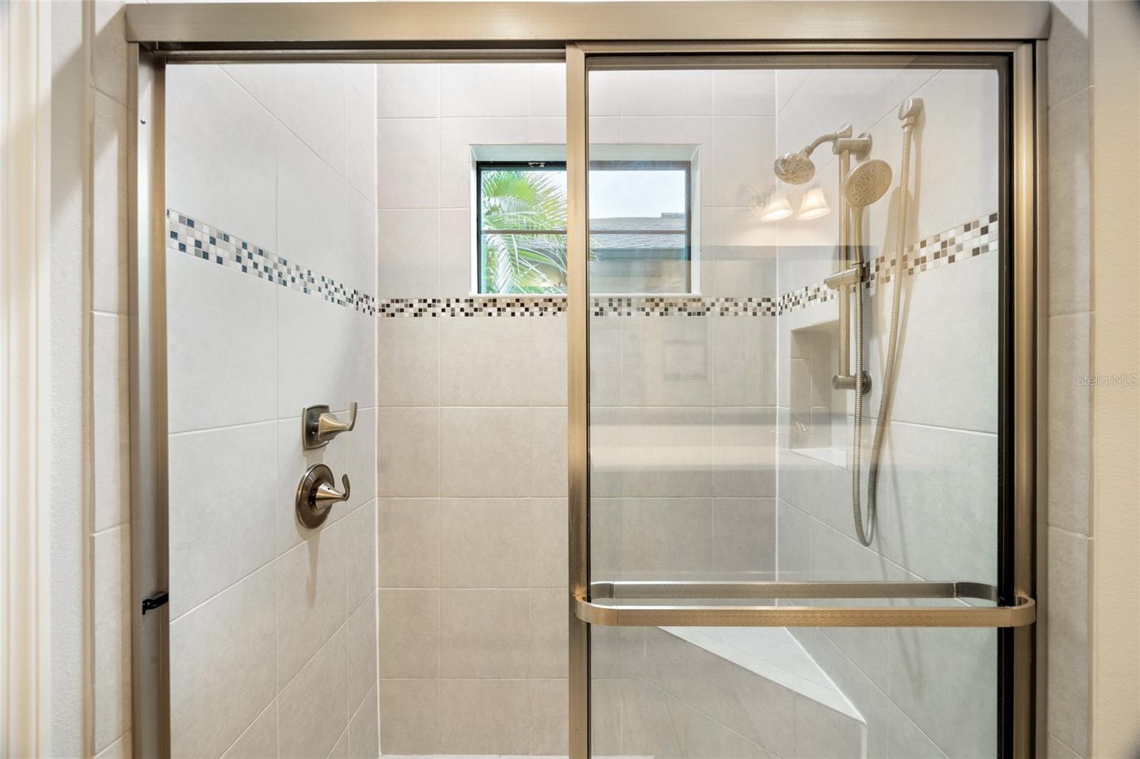 LA COLLINA PH 2A & 2B - Residential