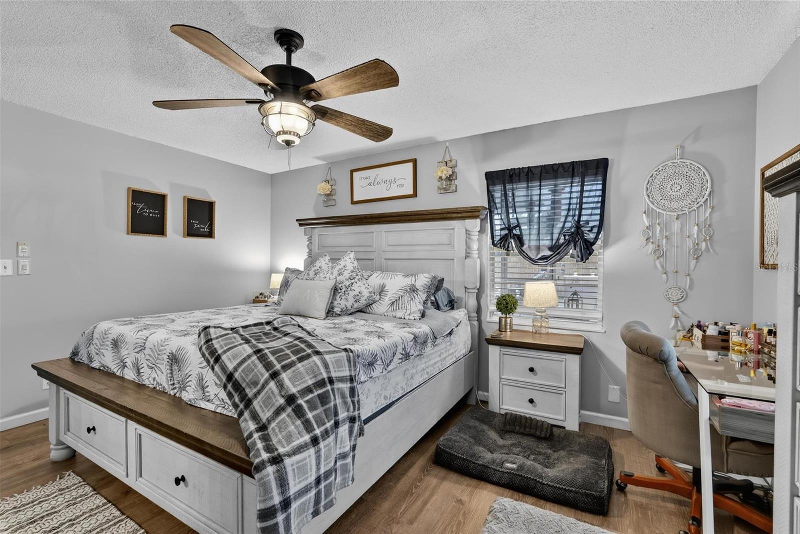 BEACON WOODS - Residential