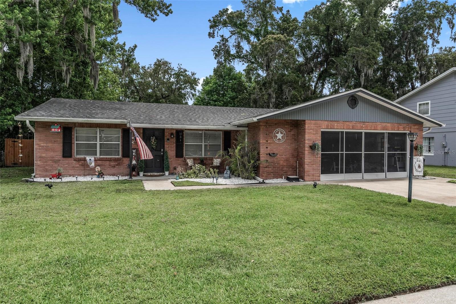 BEACON WOODS - Residential