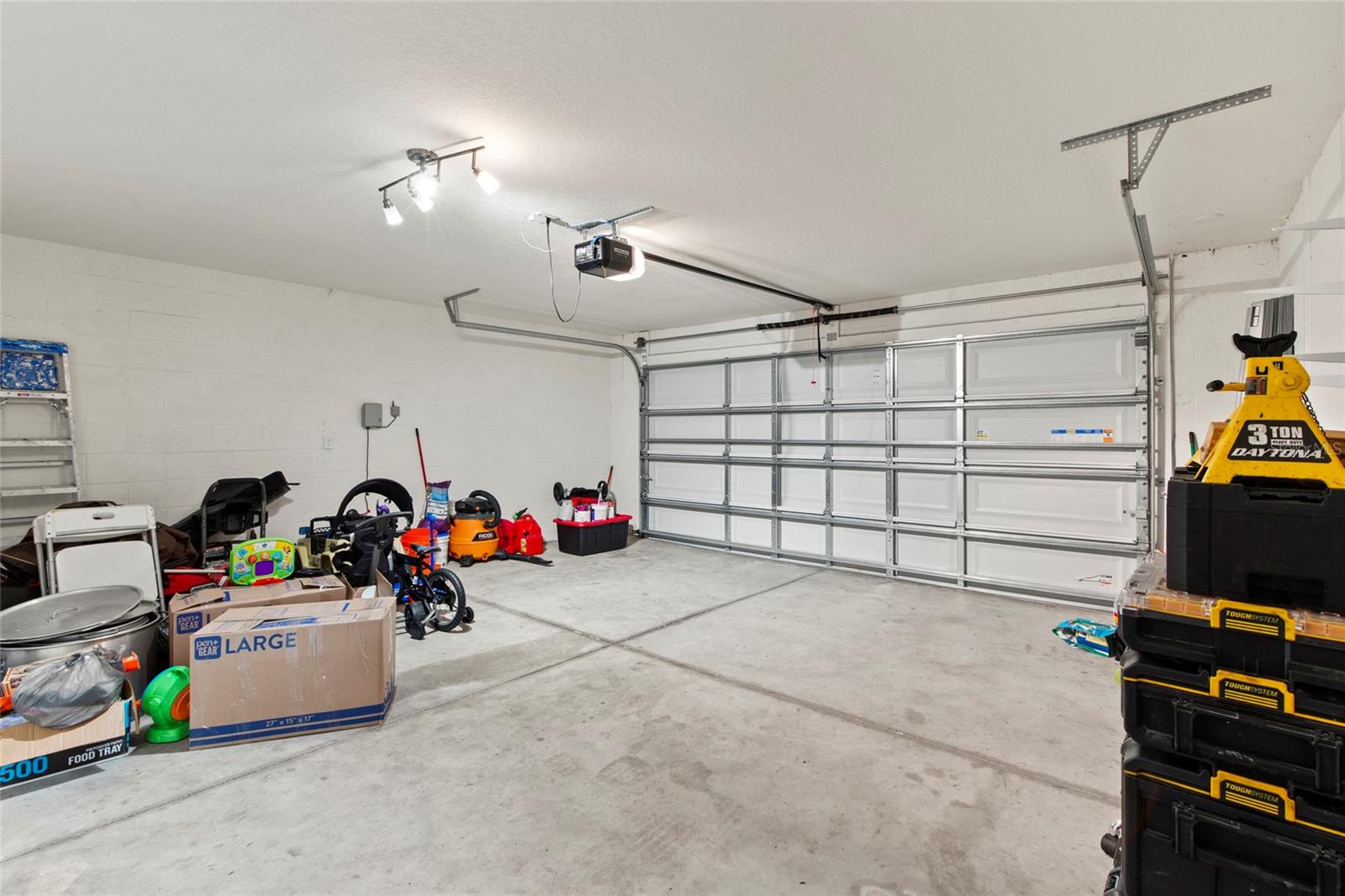 BERRY BAY SUB - Residential