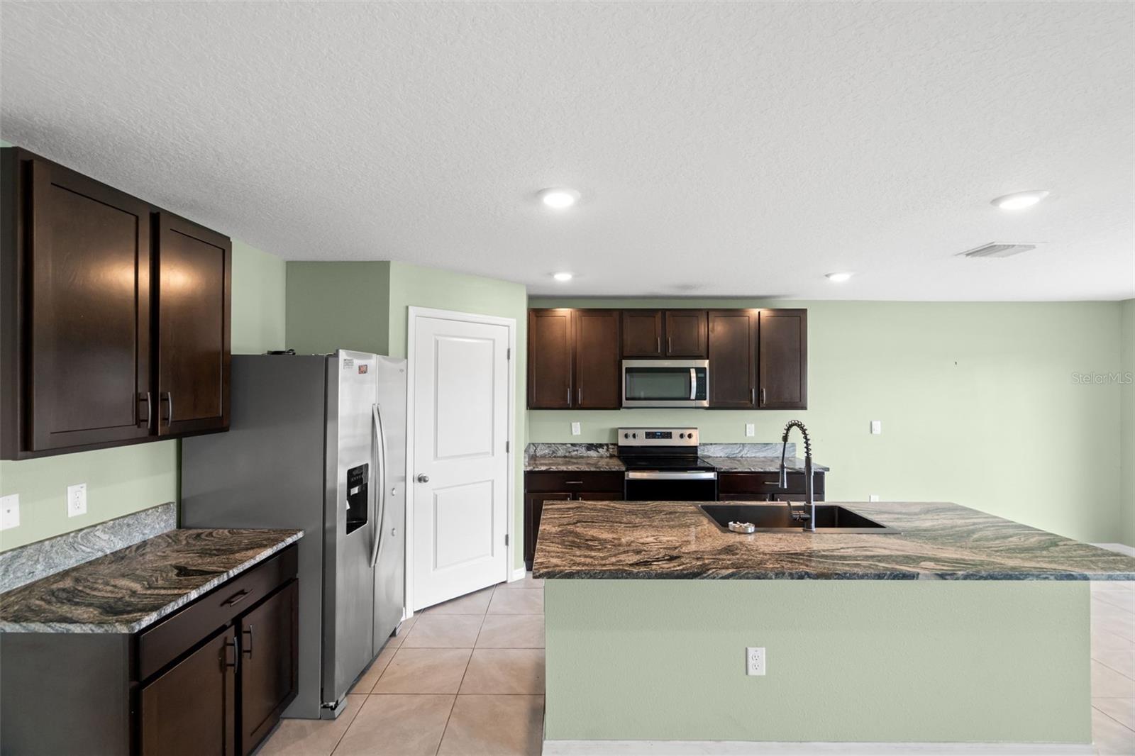 BERRY BAY SUB - Residential