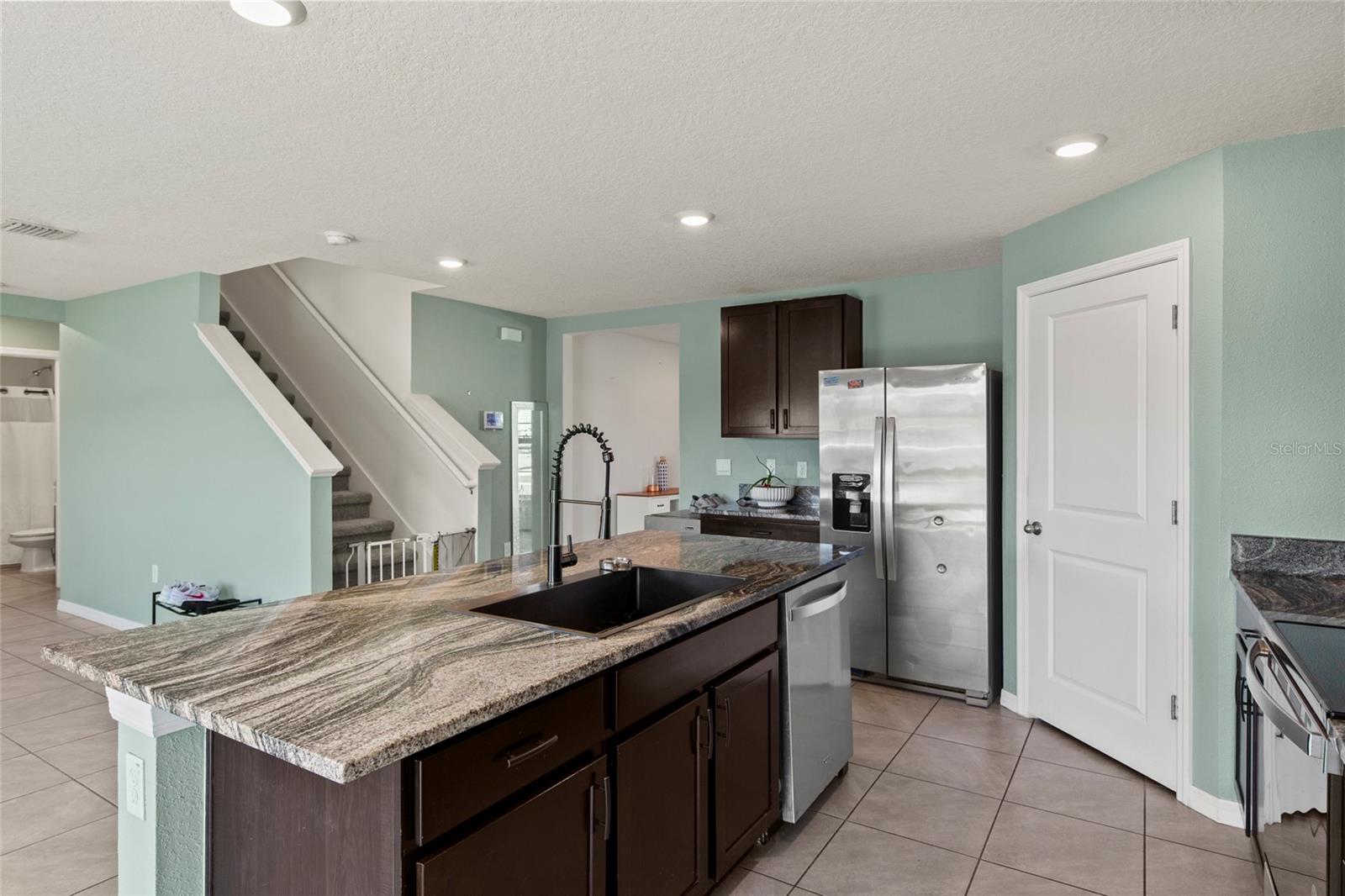 BERRY BAY SUB - Residential